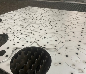 Gia công cắt Laser 