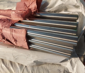 Thanh tròn đặc Inox SUS304