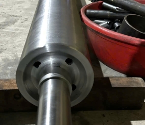 Gia công trục cán, trục quay, Roller ... dài 3m, đường kính lên đến Ø600mm