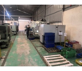 Trung tâm gia công CNC